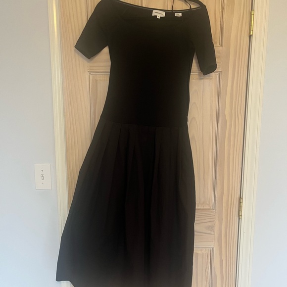 Elegant Black Off-Shoulder MARCELLA NYC Mila Midi Dress - Picture 5 of 8